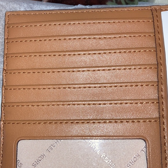 Brand New with tag Michael Kors Passport Holder Vegan Leather Picture Window - Picture 6 of 9